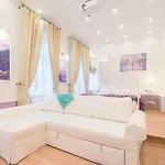 Revelton Aparthotel 4*