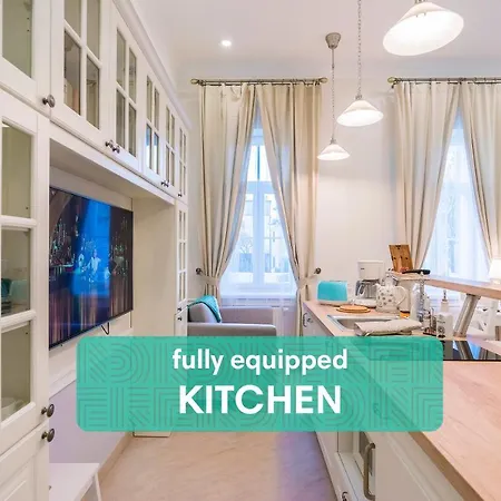 Aparthotel Revelton 4*