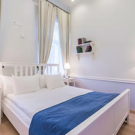 Revelton Hotel apartamentowy Tallin