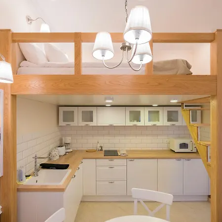 Revelton Aparthotel 4*