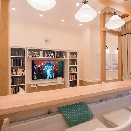 Revelton شقة فندقية 4*