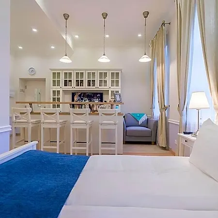 Revelton Appart hôtel 4*