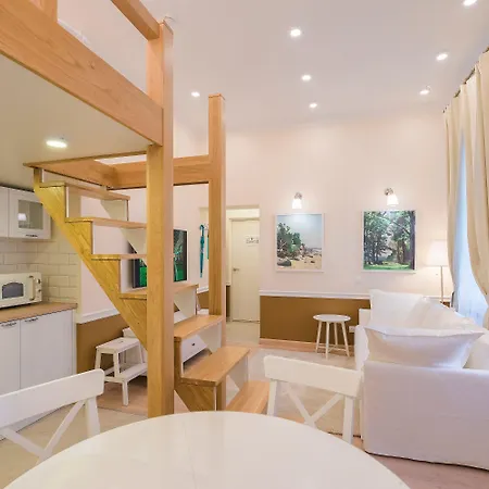 Apartmanhotel Revelton 4*