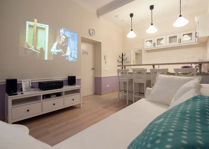 Aparthotel Revelton 4*