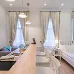 Revelton 4*