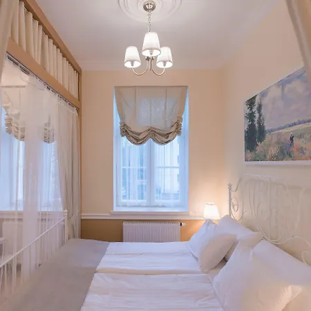 Aparthotel Revelton 4*