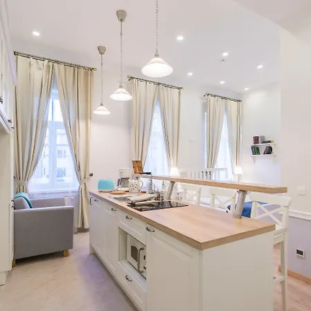 Revelton Hotel apartamentowy Tallin