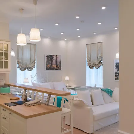 Revelton Aparthotel 4*